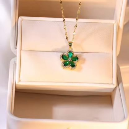 Emerald Zircon Flower Pendant Set